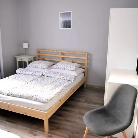 Проживание в семье Goscinne 